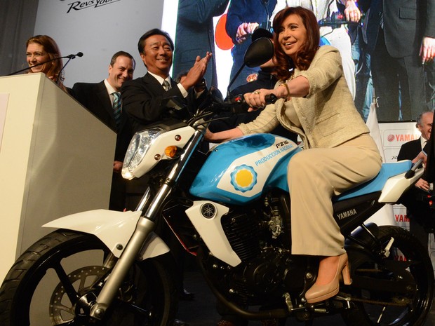 Cristina Kirchner inaugurou na quarta (23) nova fábrica da Yamaha na Argentina (Foto: Divulgação/Casa Rosada)