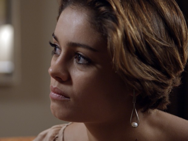 Alice perde a paciência com Inês (Foto: TV Globo)