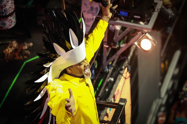 Ego Carlinhos Brown Encerra O Carnaval Da Bahia Com