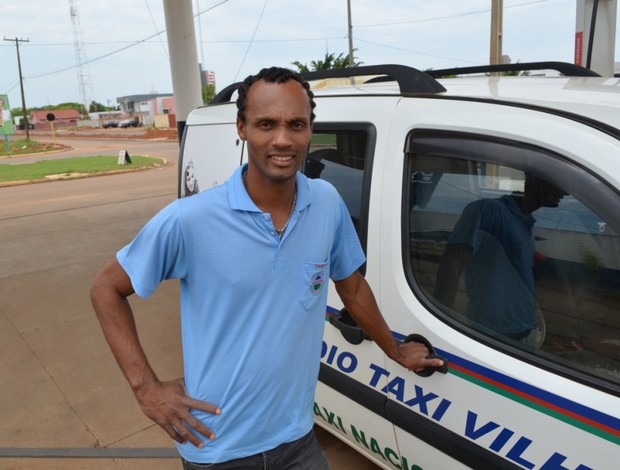 Ex-goleiro do Vilhena que virou taxista quer assumir a presidência do clube (Foto: Flávio Godoi/GLOBOESPORTE.COM)