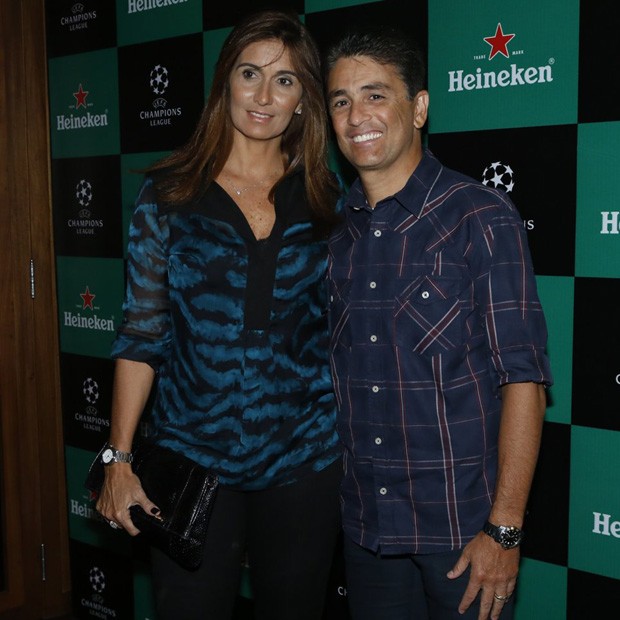 Bebeto e a mulher (Foto: Roberto Filho e Léo Marinho/AgNews) Bebeto e a mulher (Foto: Roberto Filho e Léo Marinho/AgNews)