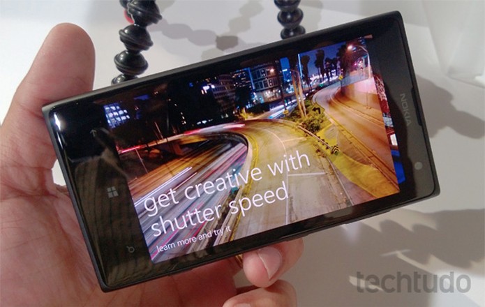 Lumia 1020 e seu modo "tutorial", que ensina a tirar melhores fotos com a câmera (Foto: Allan Melo / TechTudo) Lumia 1020 e seu modo "tutorial", que ensina a tirar melhores fotos com a câmera (Foto: Allan Melo / TechTudo)