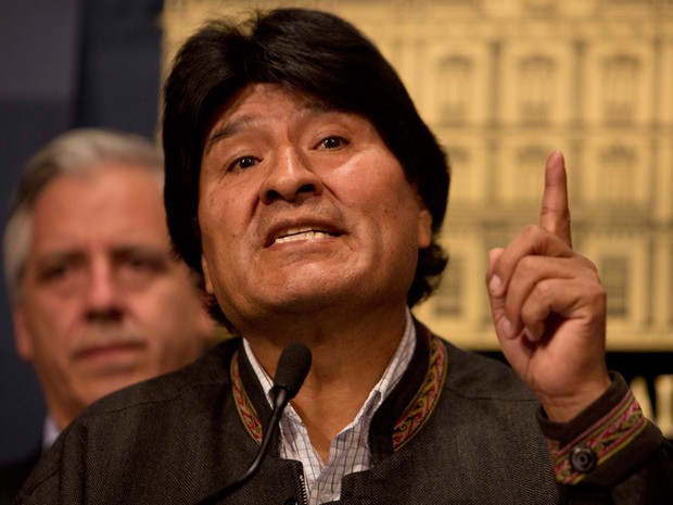 O presidente da Bolívia, Evo Morales, durante coletiva de imprensa em La Paz, na sexta (26) (Foto: AP Photo/Juan Karita)