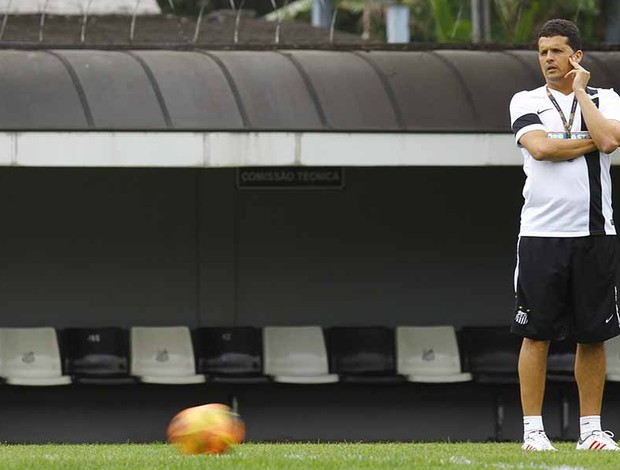 Claudinei Oliveira, treinador do Santos (Foto: Ricardo Saibun/Divulgação Santos FC) Claudinei Oliveira, treinador do Santos (Foto: Ricardo Saibun/Divulgação Santos FC)