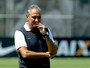 Guerrero vira dúvida, e Pato treina como titular antes de clássico