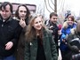 A cantora da banda punk Pussy Riot Maria Aliójina foi libertada na manhã desta segunda-feira (23) após ficar quase dois anos presa