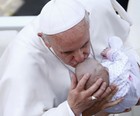 Papa Francisco faz primeiras canonizações (Tony Gentile/Reuters)