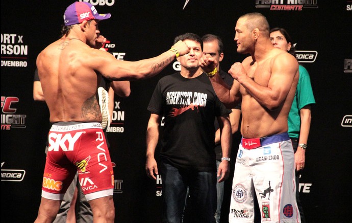 Vitor Belfort x Dan Henderson UFC Goiânia (Foto: Rodrigo Malinverni)