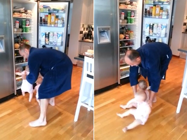 Vídeo fofo de pai afastando gêmeos da geladeira faz sucesso na web Vídeo fofo de pai afastando gêmeos da geladeira faz sucesso na web