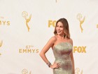 Veja os looks das famosas no tapete vermelho do prêmio Emmy 2015
