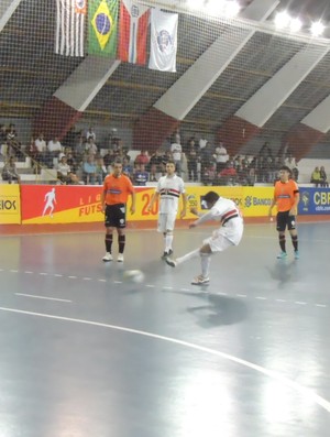 São Paulo/Suzano Carlo Barbosa Liga Futsal (Foto: Thiago Fidelix)