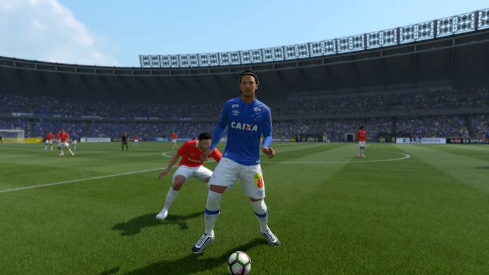 Apesar dos problemas, times têm uniformes oficiais em Fifa 17 (Foto: Reprodução/Murilo Molina)