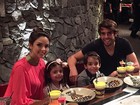 Kaká comemora 33 anos com Carol Celico e os filhos
