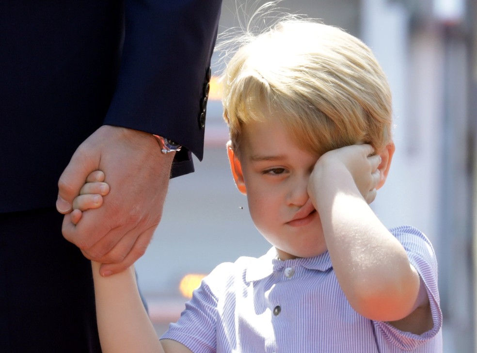 Príncipe George desembarca em Berlim  (Foto: REUTERS/Kay Nietfeld/POOL)