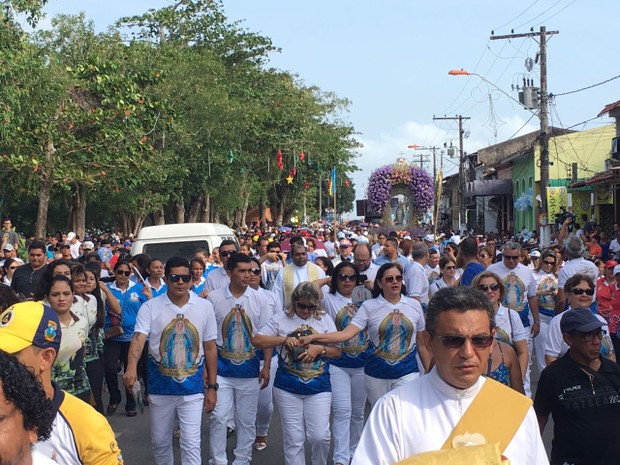 G1 Círio de Icoaraci leva milhares de fiéis às ruas neste domingo