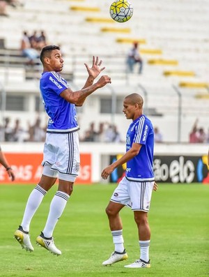 Antônio Carlos, zagueiro Ponte Preta (Foto: Fabio Leoni/ PontePress)