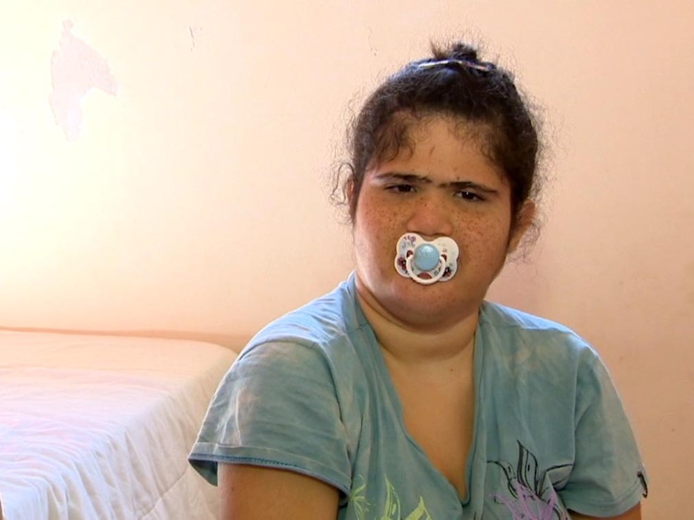 Maria Eduarda tinha autismo e Síndrome de Lennox-Gastaut (Foto: Reprodução/TV Fronteira)