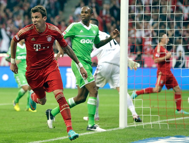 Mandzukic, Bayern de Munique x Wolfsburg (Foto: Agência AP)