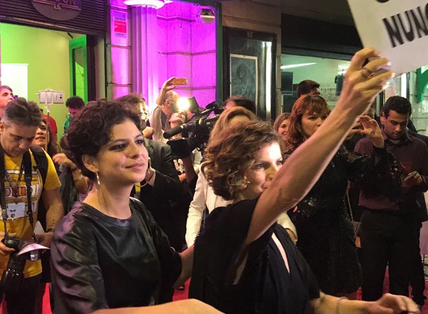Débora Bloch e a filha, Júlia Anquier (Foto: QUEM) Débora Bloch e a filha, Júlia Anquier (Foto: QUEM)