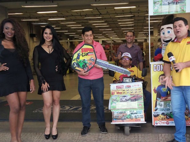 Dinheiro vai ajudar a pagar um tratamento de saúde para Paulo (Foto: Divulgação) Dinheiro vai ajudar a pagar um tratamento de saúde para Paulo (Foto: Divulgação)