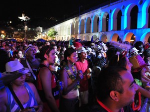 Show de música e luz lota os Arcos da Lapa, no Centro do Rio (Foto: João Bandeira de Mello/G1)