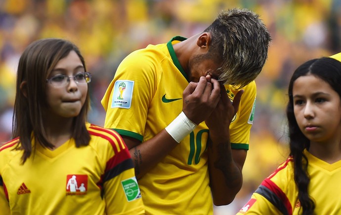 Neymar Hino Brasil x México (Foto: Getty Images)