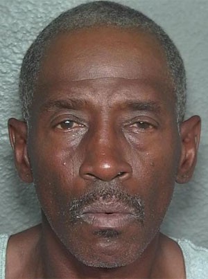 Charles Tyrone Bush roubou brinquedos sexuais de vizinha. (Foto: Divulgação)