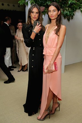 Alessandra Ambrósio e Lily Aldridge em evento de moda em Nova York, nos Estados Unidos (Foto: Neilson Barnard/ Getty Images/ AFP)