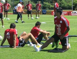 Barrios retorna do Paraguai e se junta ao elenco do Palmeiras em Atibaia