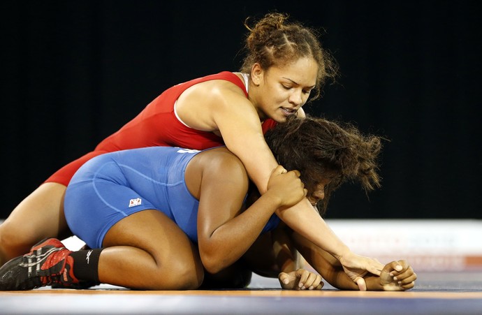 Aline Silva bronze luta olímpica Pan-Americano 2015 (Foto: Geoff Burk/Reuters)