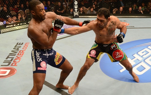 UFC 156 RAshad Evans e Rogerio Minotouro (Foto: Agência Getty Images)