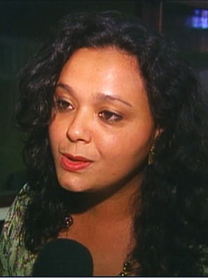 Márcia Santana tinha 35 anos e morreu em casa, segundo a polícia (Foto: Reprodução/RBS TV)