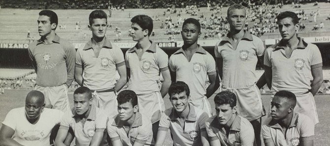 brasil  Seleção Olímpica de 1960. Carlos Alberto, Nonô, Rubens, Dary e Décio Teixeira; Roberto Dias e Gérson; Wanderley, China, Paulinho Ferreira e Waldyr. (Foto: Divulgação / CBF)