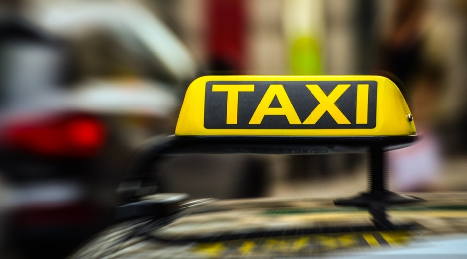 taxi, transporte, carro, veículos (Foto: Shutterstock)