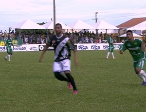 Tenda no estádio Presidente Eurico Gaspar Dutra no jogo entre Mixto e Cuiabá (Foto: Reprodução/TVCA)