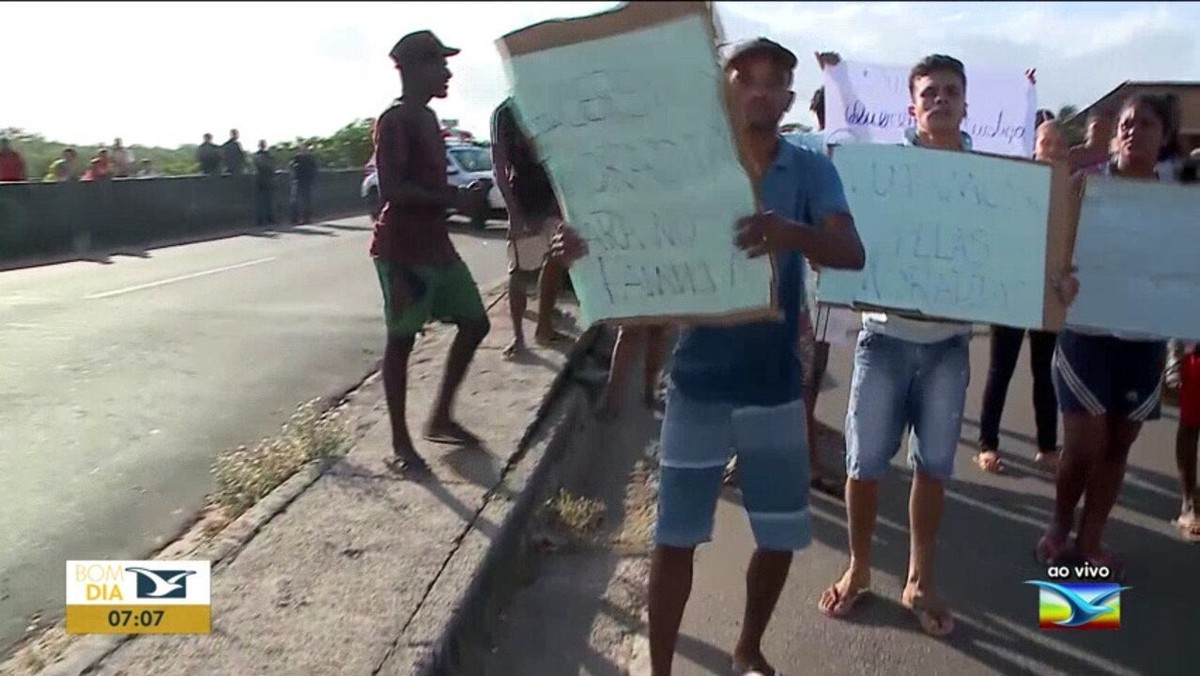 Moradores Realizam Protesto E Cobram Por Moradias Em S O Lu S