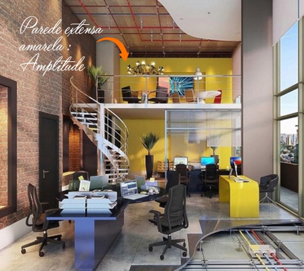 Uma grande parede pintada de amarelo é uma proposta ousada, e neste meu projeto corporativo ela integrou ambos os andares da empresa (Foto: Camila Klein) Uma grande parede pintada de amarelo é uma proposta ousada, e neste meu projeto corporativo ela integrou ambos os andares da empresa (Foto: Camila Klein)