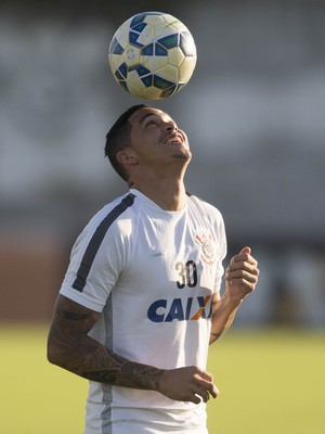 Em alta no Corinthians, Luciano volta à Ressacada, onde surgiu pelo Avaí