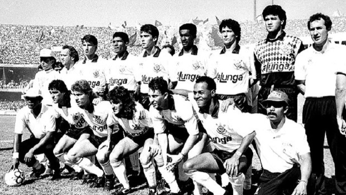 Corinthians 1990 (Foto: Ag. Estado)