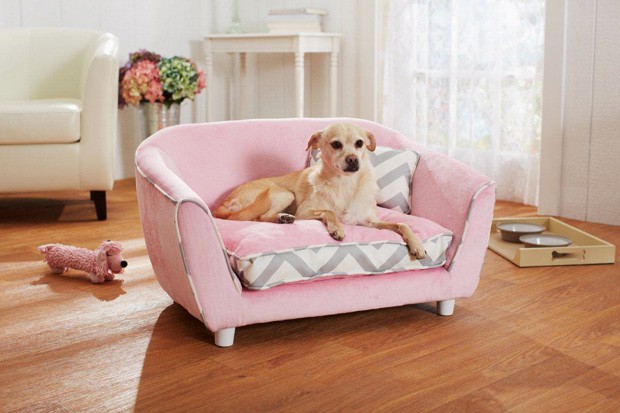 Mobília foi desenvolvida para ser confortável para os cachorros e ter uma aparência agradável para os donos (Foto: Enchanted Home Pet, Q10 Products LLC/AP)