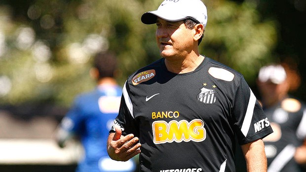 Muricy Ramalho no treino do Santos (Foto: Ricardo Saibun / Divulgação Santos FC)