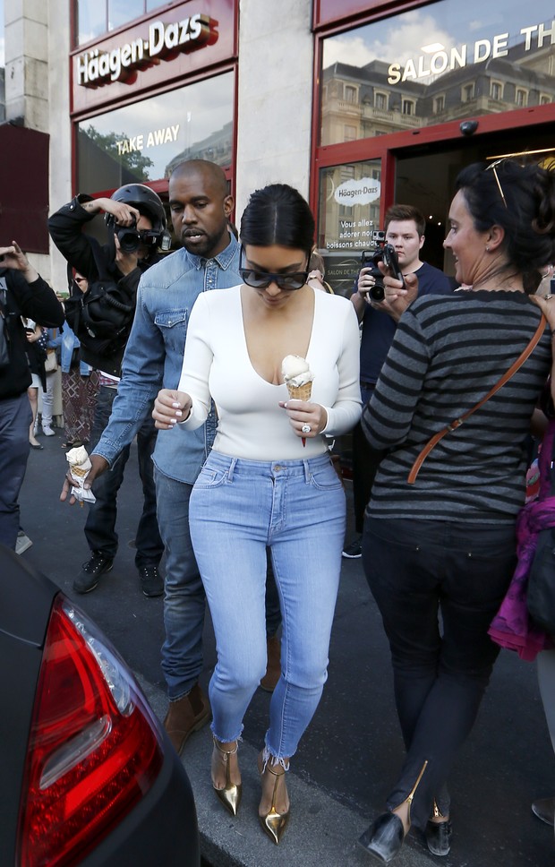 Kim Kardashian e Kanye West (Foto: Grosby Group/Agência)