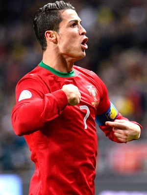 Cristiano Ronaldo comemora gol de Portugal contra a Suécia (Foto: Agência AFP )