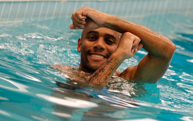 Maicon Seleção Brasileira Homenagem Neymar na Piscina