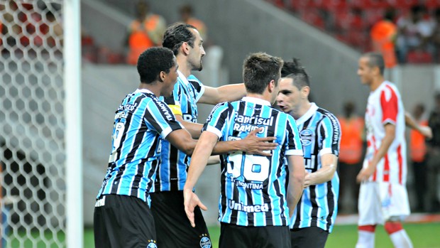 Náutico x Grêmio (Foto: Aldo Carneiro/Pernambuco Press)