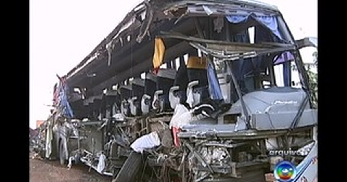 G1 - Nova perícia de acidente que matou 13 em rodovia de Ibitinga ... - Globo.com