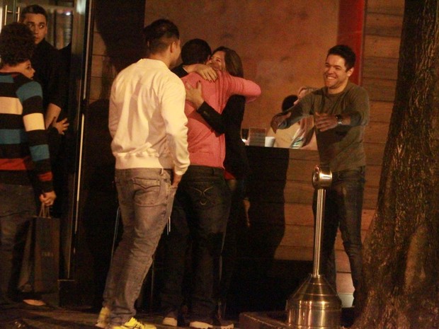 Andressa e Nasser em jantar (Foto: Ag.News)