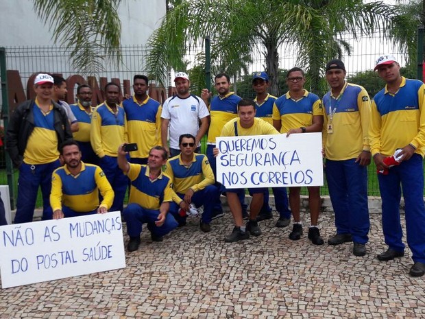 Funcionários dos Correios também participaram da manifestação (Foto: CUT/Divulgação)