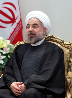 Presidente Hassan Rohani disse que Irã 'não se curvará ante nenhuma potência' (Foto: Atta Kenare/AFP)