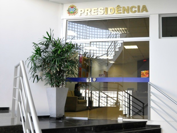 Gabinete da Presidncia da ALMT: mesmo afastado do posto, Riva vinha despachando normalmente no local dias antes de ser preso. (Foto: Carolina Holland / G1 MT)